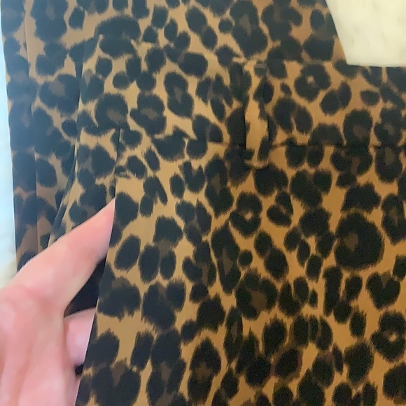 Old Navy Mid-Rise Harper Ankle Pant- Leopard Print - Picture 5 of 9